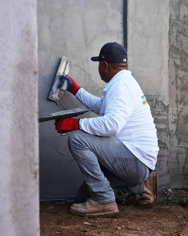 Troweling stucco